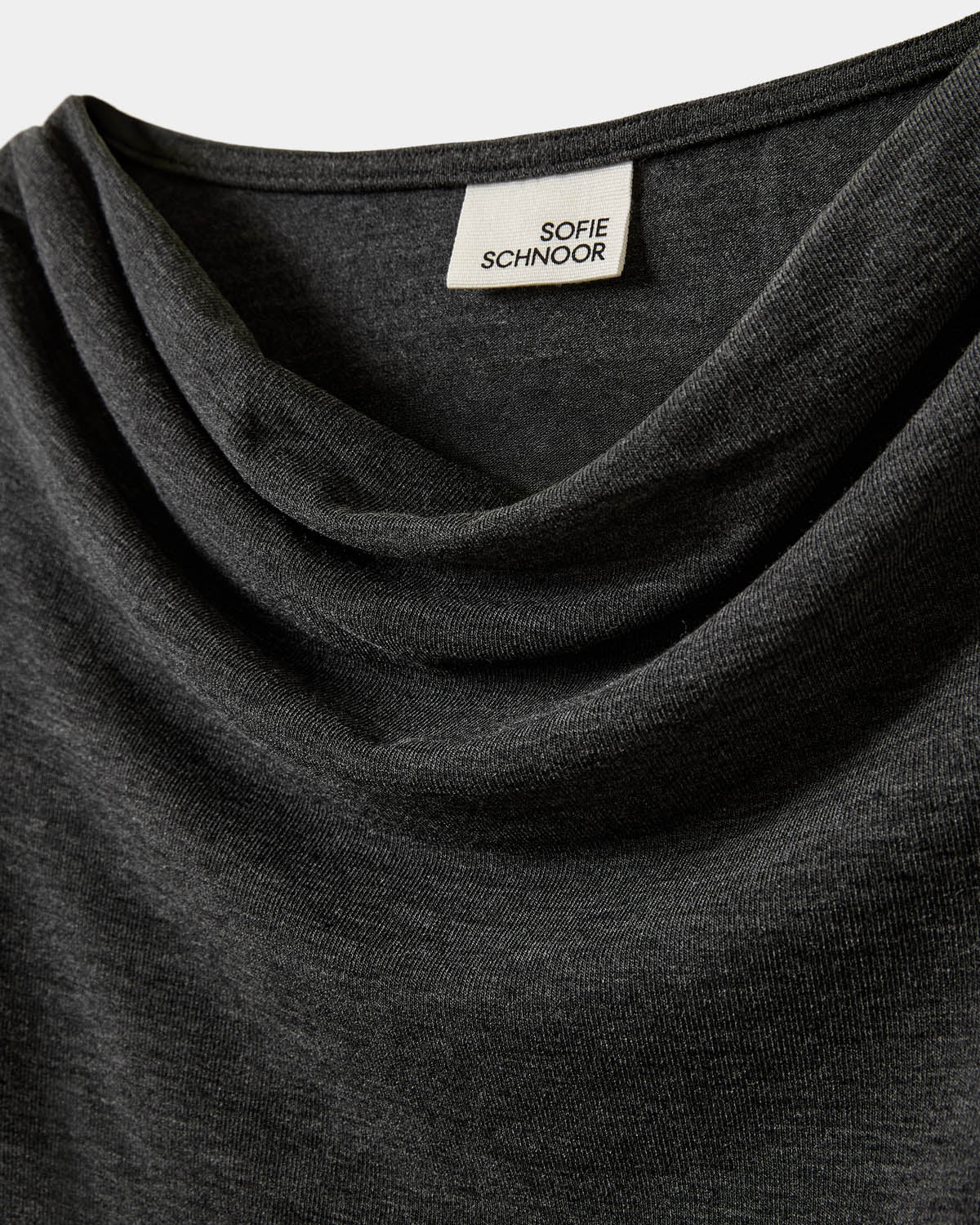Sofie Schnoor YOUNG CILLYSY LANGÆRMET T-SHIRT T-shirt lang ærmet 8008 Dark grey