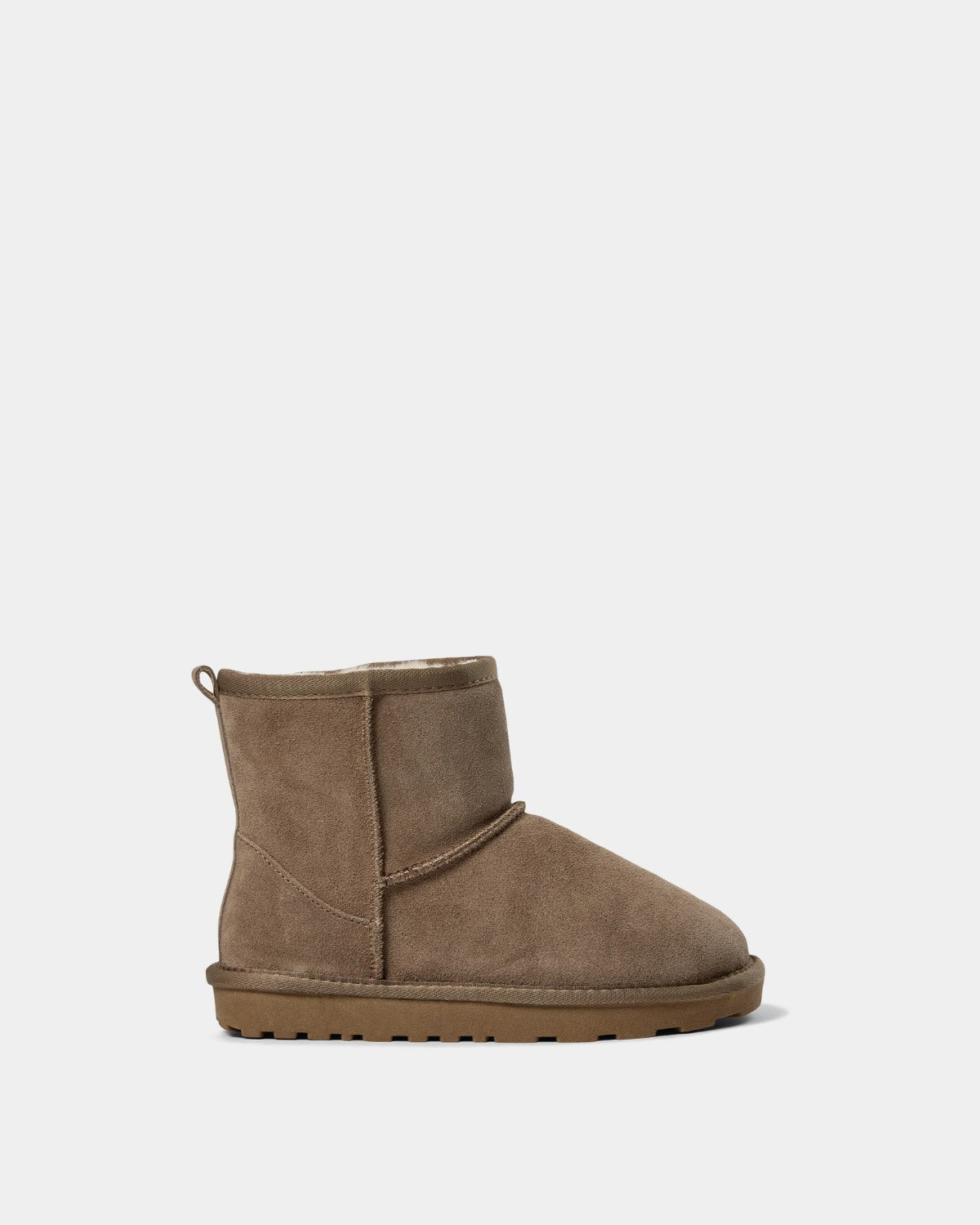 Sofie Schnoor YOUNG KELLIESY BAMSESTØVLE Bamsestøvle 7042 Dark sand