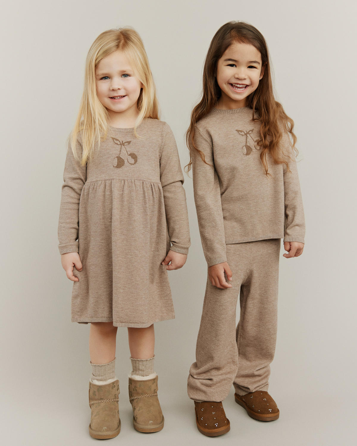 Sofie Schnoor KIDS LOVASK TROUSERS Trousers 7071 Brown melange