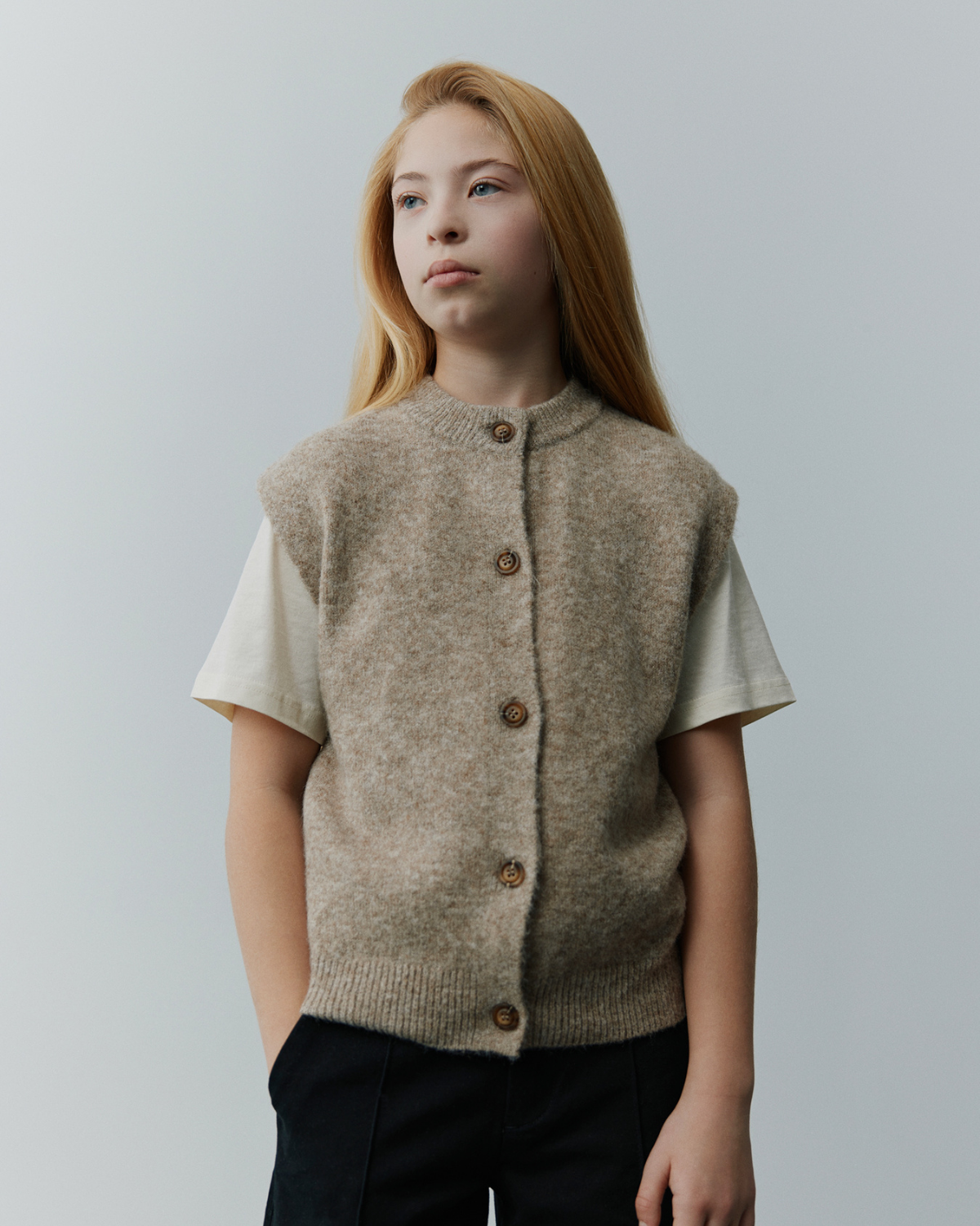 Sofie Schnoor YOUNG MAGSY VEST Vest 7145 Deer Melange