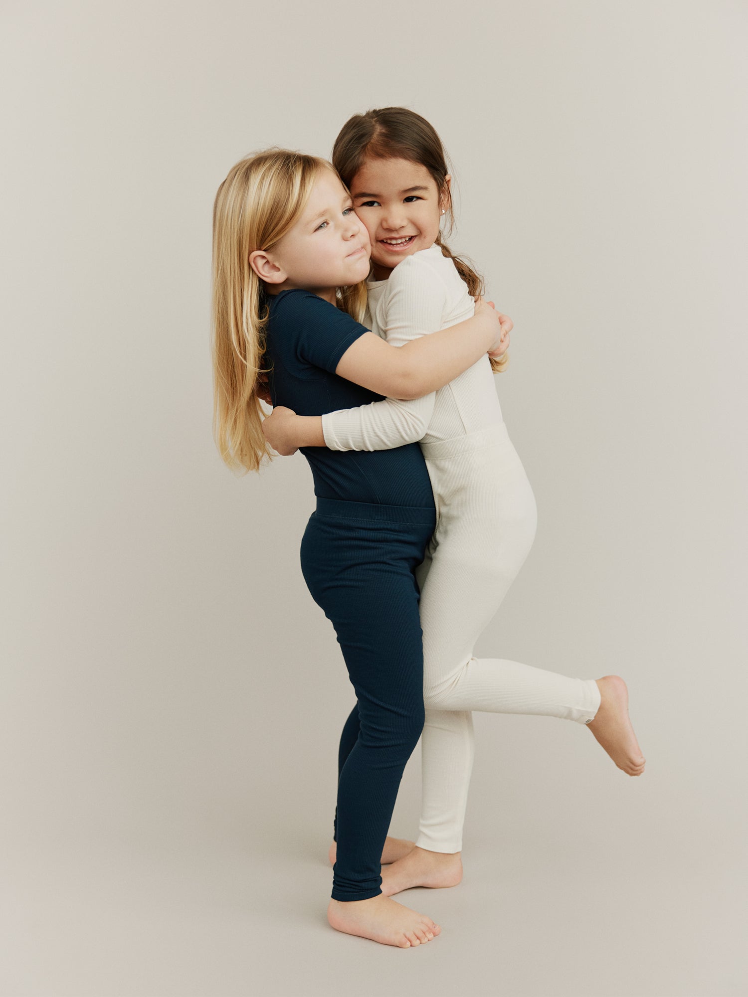 Sofie Schnoor KIDS PETRICIASK T-SHIRT LANGÆRMET T-shirt lang ærmet 1000 Black