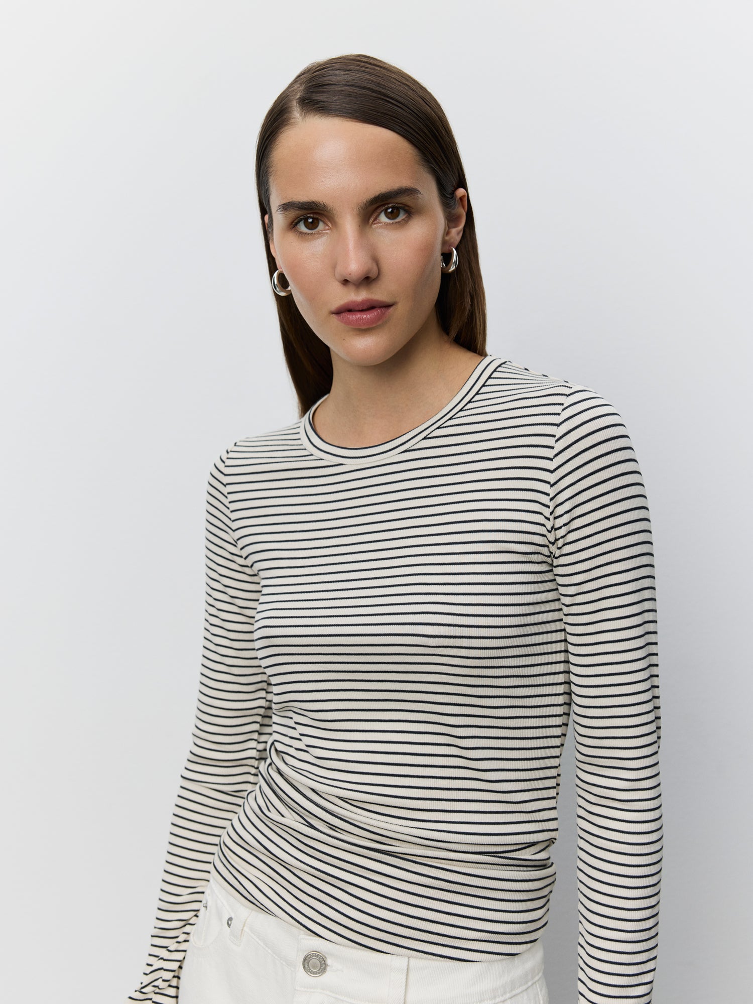 Sofie Schnoor WOMEN PETRICIASW STRIBE T-SHIRT LANGÆRMET T-shirt lang ærmet 8048 Grey Striped