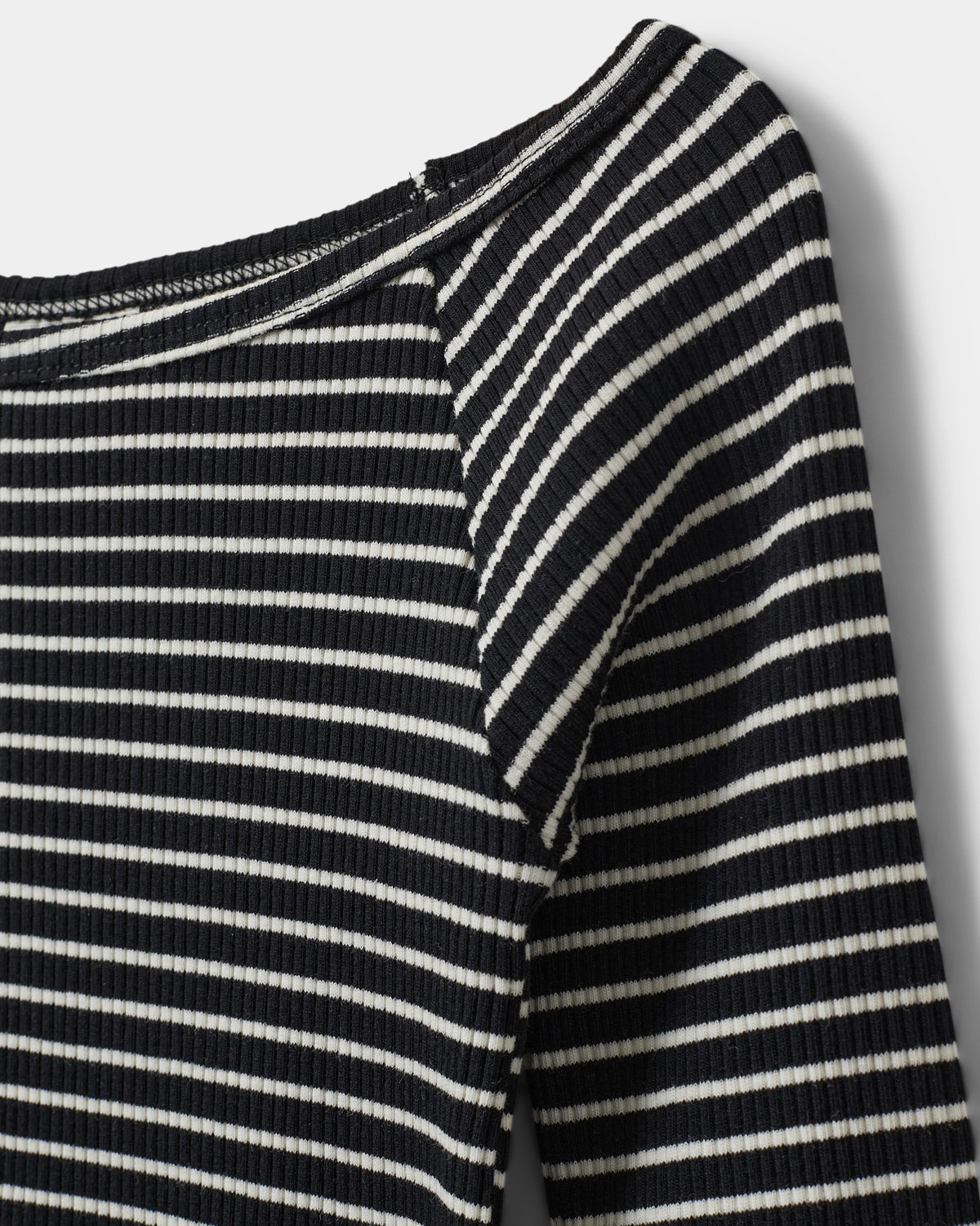 Sofie Schnoor YOUNG SOMASY BLOUSE Blouse 1017 Black striped
