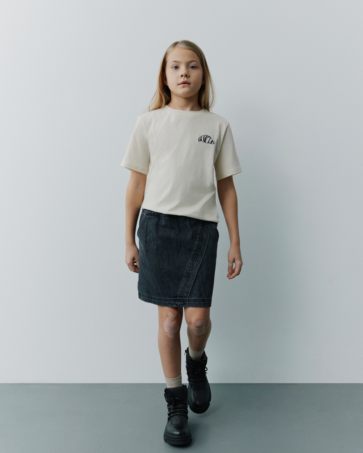 Sofie Schnoor YOUNG ZENASY T-SHIRT T-shirt 7114 Light Sand