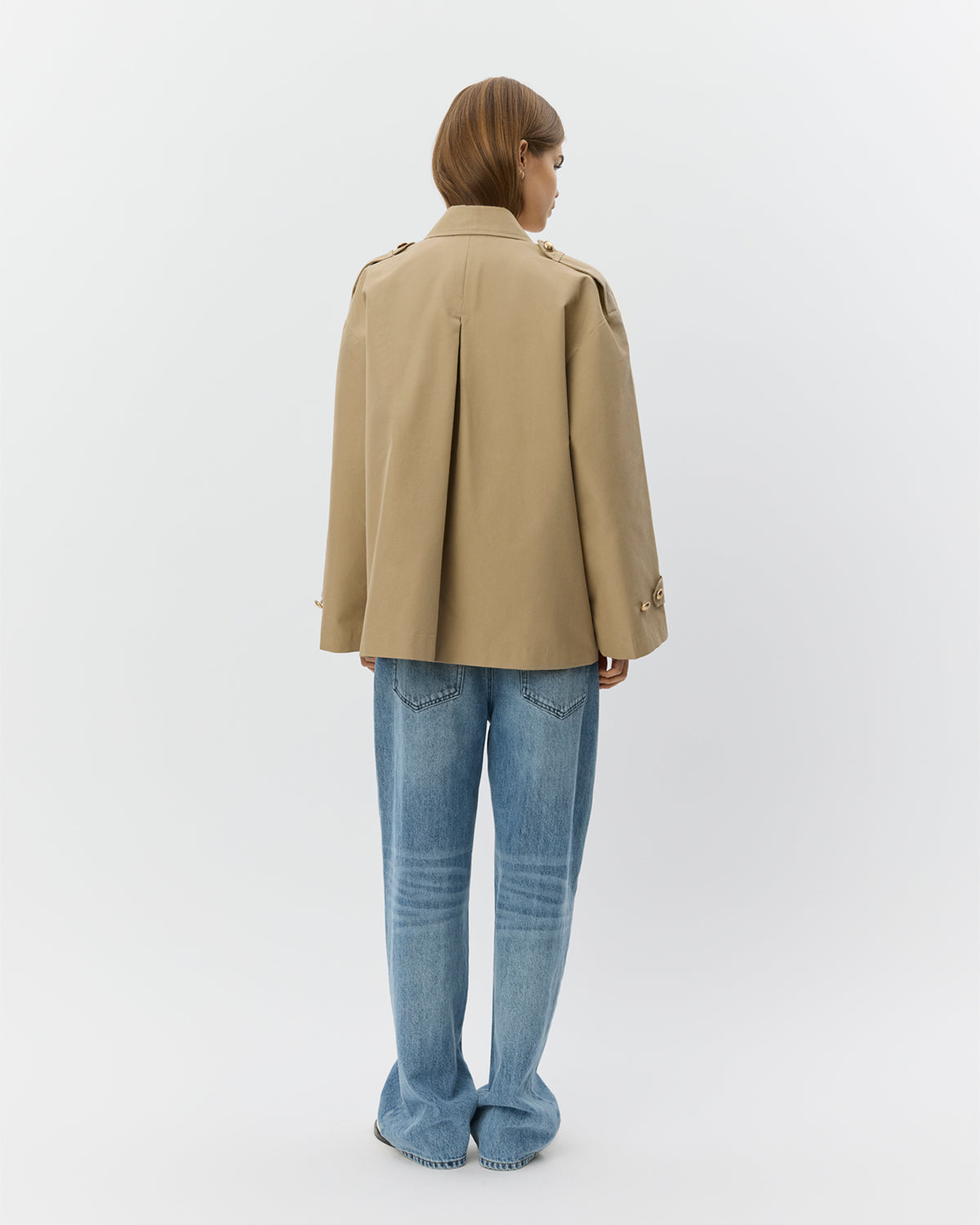 ADRIASW SHORT TRENCH COAT Jakke - 7012 Camel | Sofie Schnoor