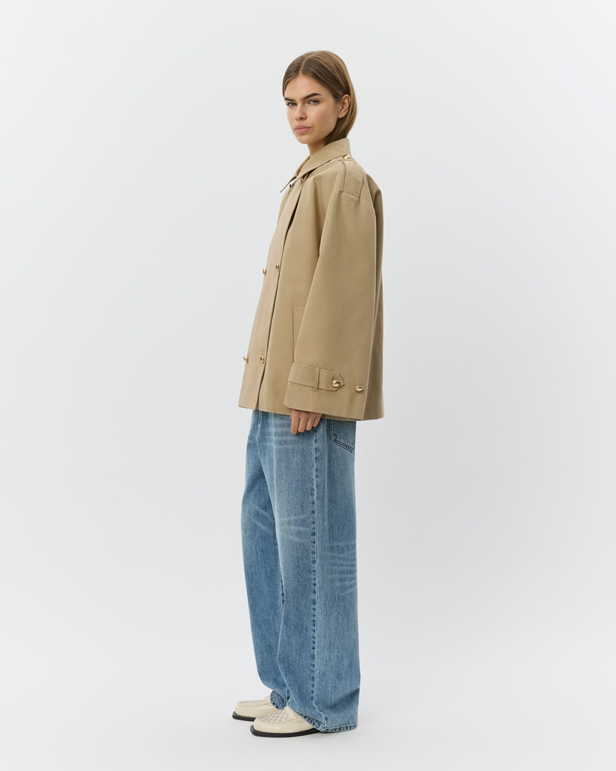 ADRIASW SHORT TRENCH COAT Jakke - 7012 Camel | Sofie Schnoor