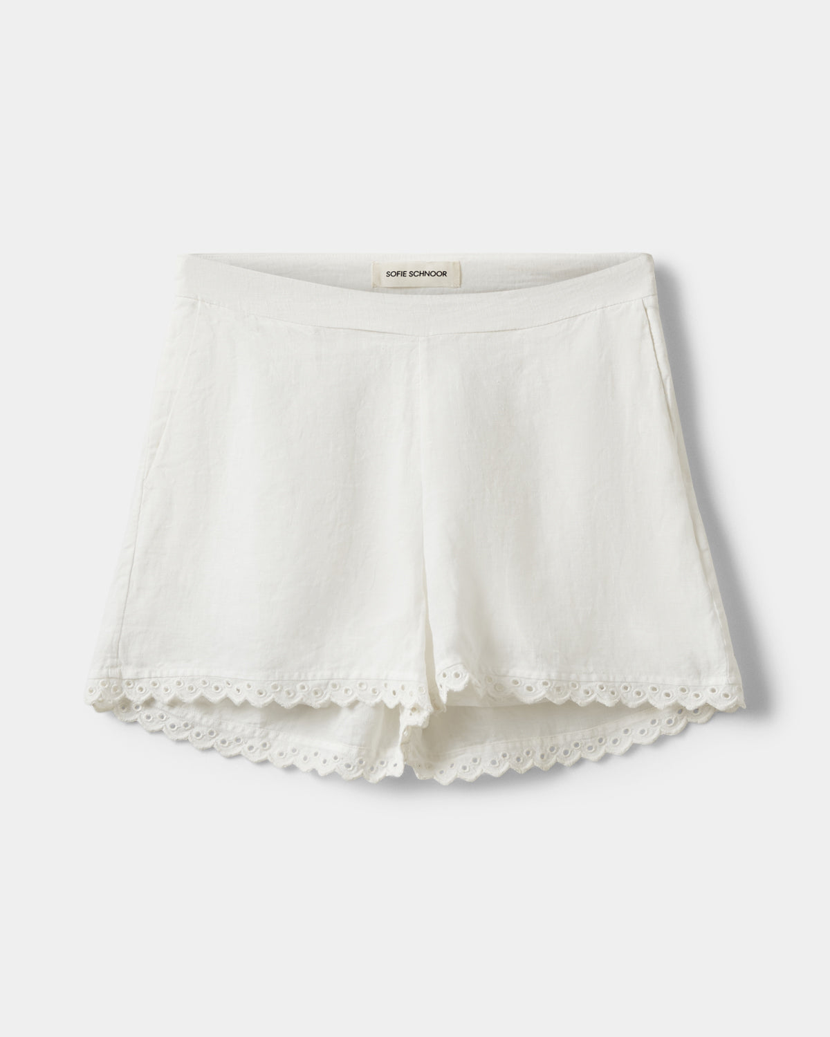Sofie Schnoor WOMEN ALIXSW SCALLOP KANT SHORTS Shorts 0159 Cream White