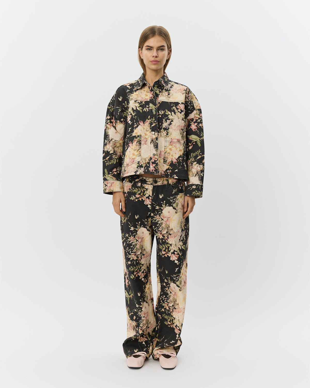 AMAYASW BOXY DENIM JACKET Jakke - 9069 Flower mix | Sofie Schnoor