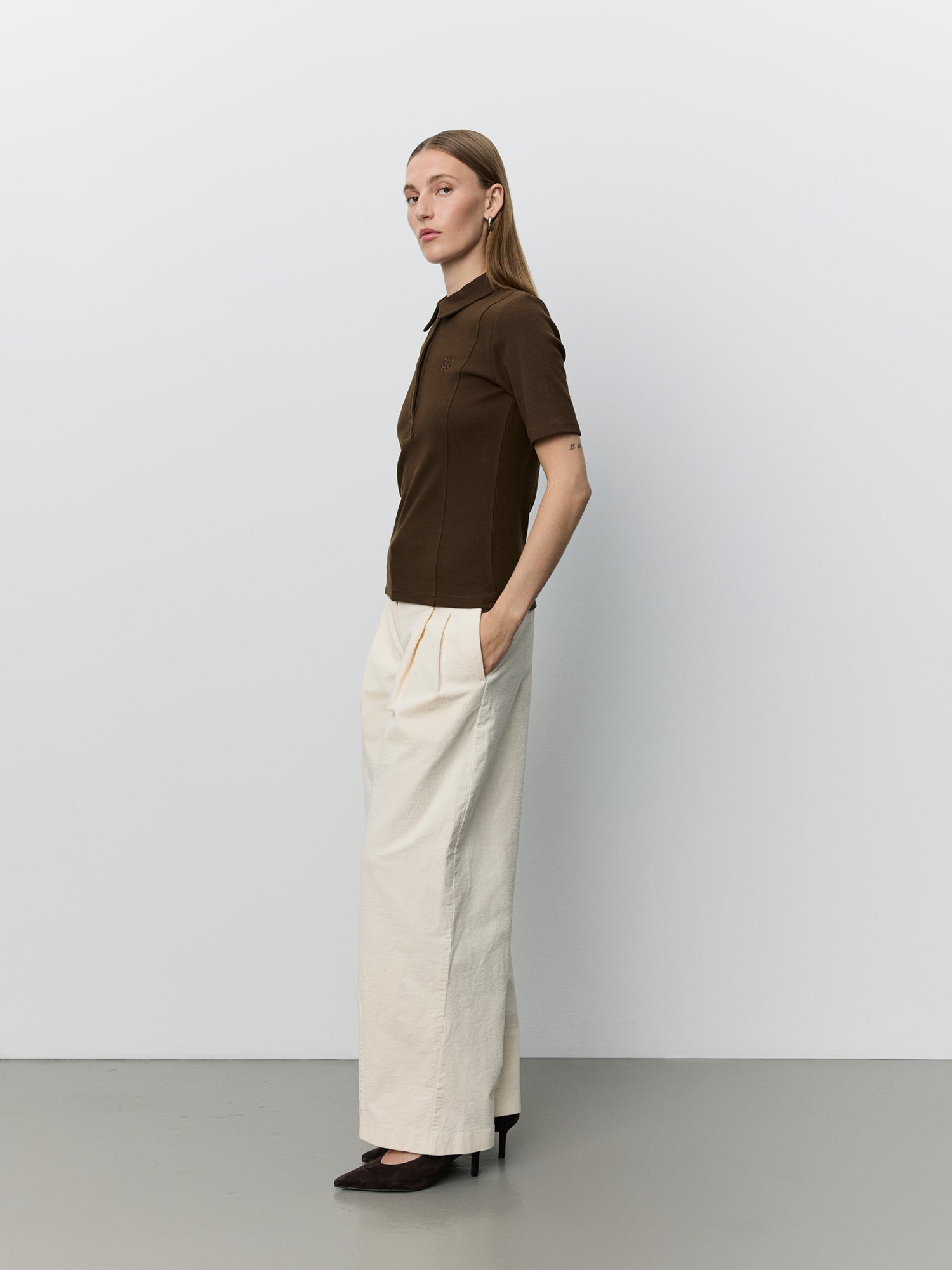 Sofie Schnoor WOMEN BAELASW RIB POLO TEE T-shirt 7025 Dark brown