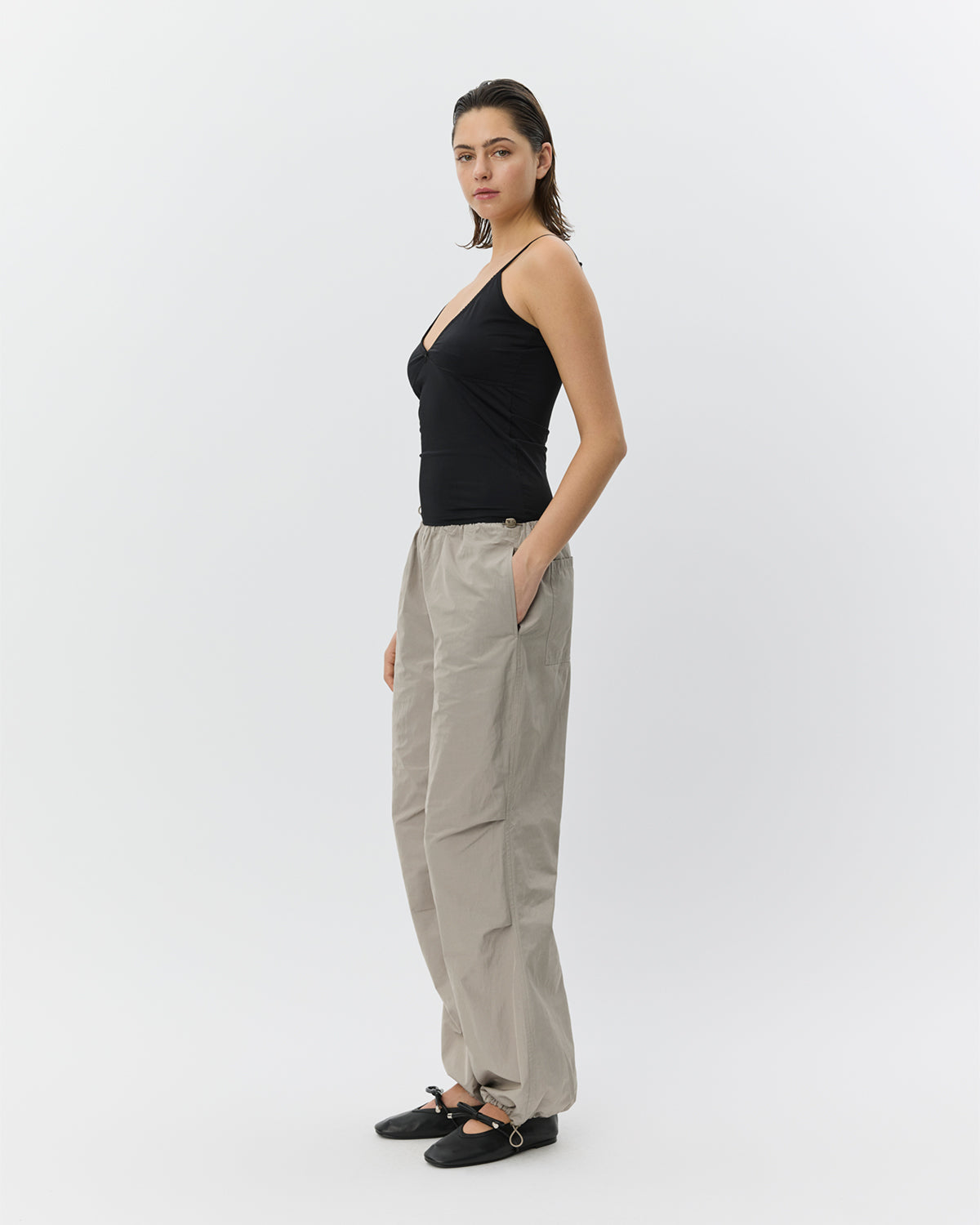 BRITTSW trousers in Dusty Green | Trousers for women | SOFIE SCHNOOR