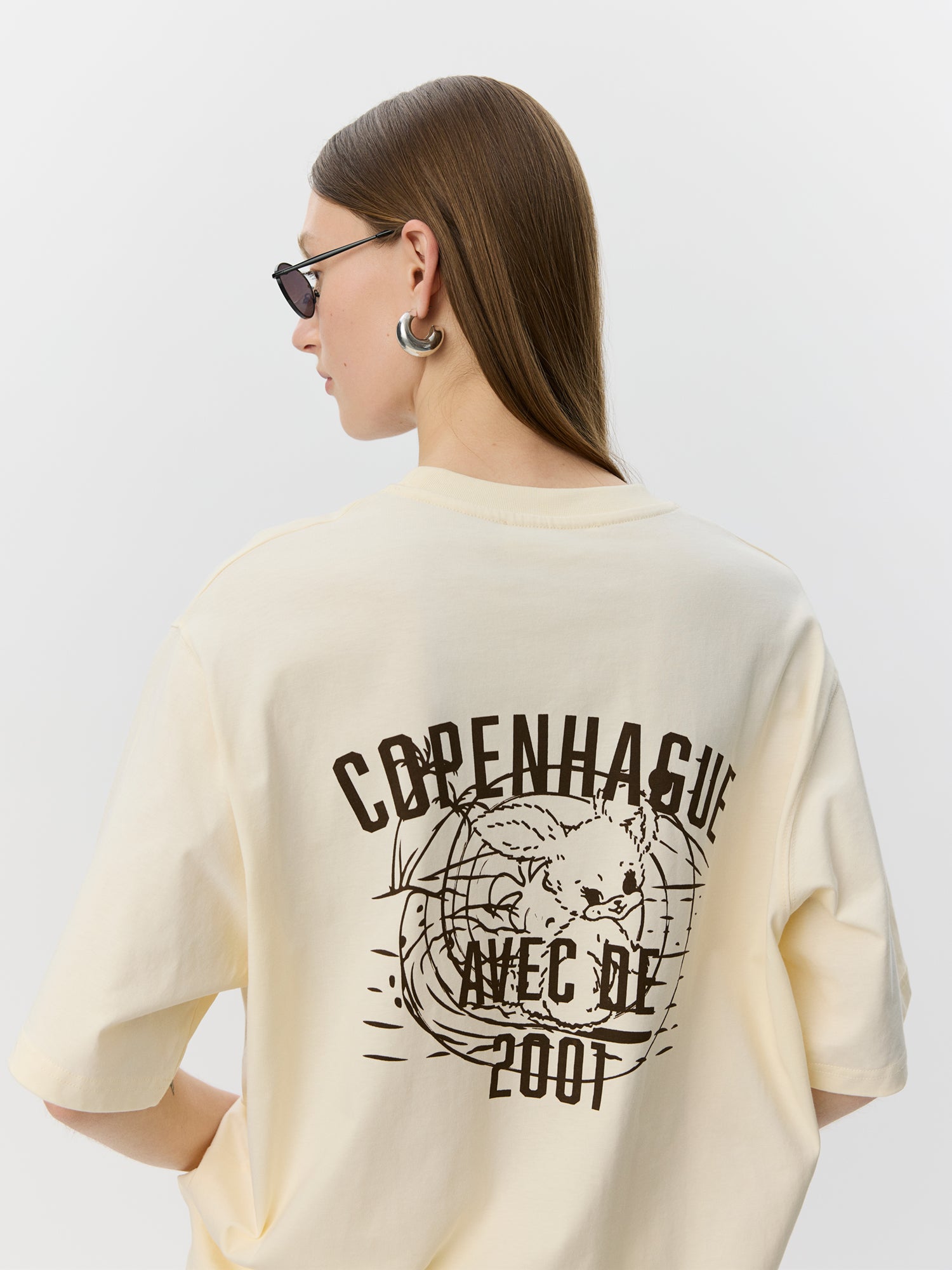 MAESW t-shirt in Antique White | T-shirts for women | SOFIE SCHNOOR