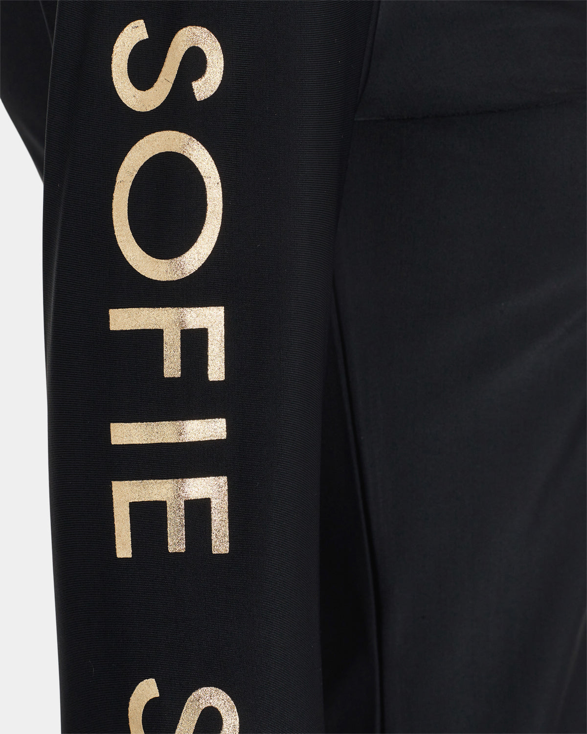 Sofie Schnoor SPORT MALLORYSW T-SHIRT LONG SLEEVE T-shirt Long Sleeve 1005 Black Gold