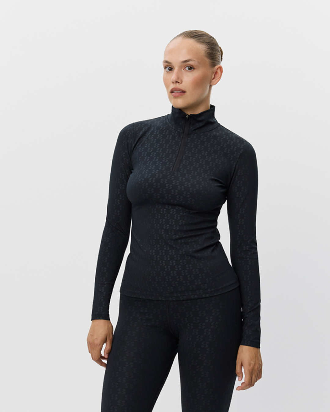 Sofie Schnoor SPORT MALLORYSW T-SHIRT LONG SLEEVE T-shirt lang ærmet 1000 Black