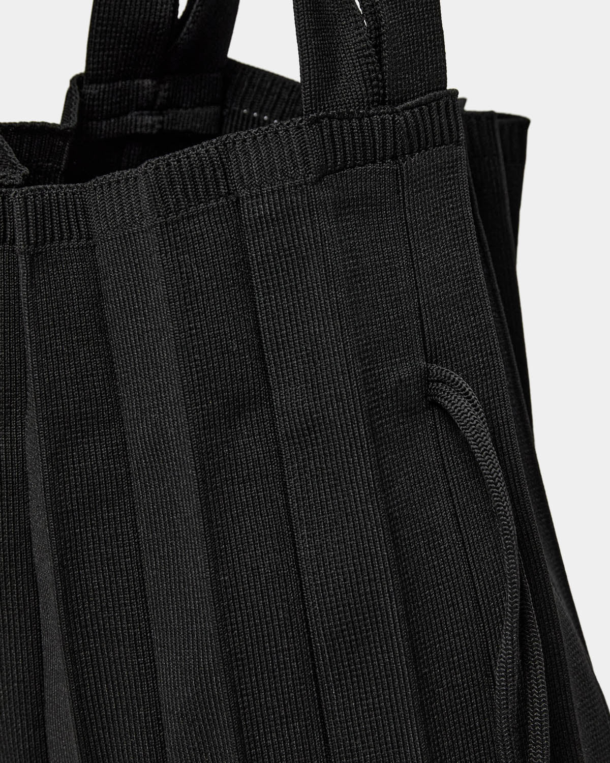 Sofie Schnoor YOUNG ORIANASY TOTE TASKE Net 1000 Black