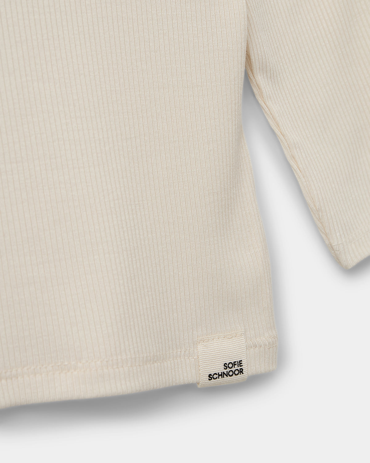 Sofie Schnoor KIDS PETRICIASB T-SHIRT LANGÆRMET T-shirt lang ærmet 0109 Off White