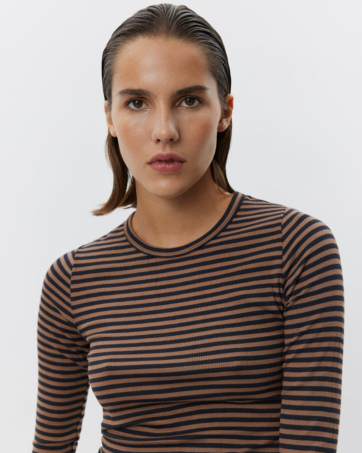 Sofie Schnoor WOMEN PETRICIASW STRIPE T-SHIRT LONG SLEEVE T-shirt Long Sleeve 7140 Light Brown Black striped