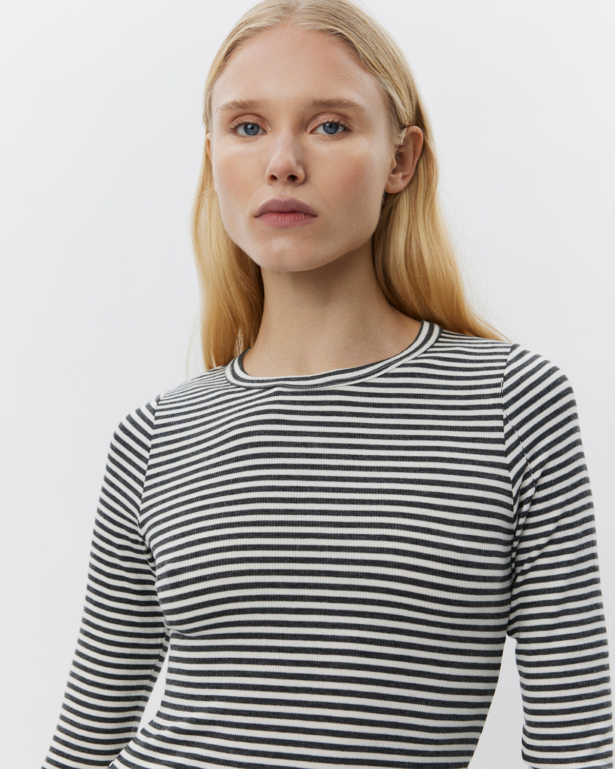 Sofie Schnoor WOMEN PETRICIASW STRIPE T-SHIRT LONG SLEEVE T-shirt Long Sleeve 8051 Dark Grey Striped