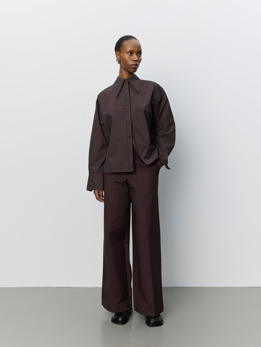 LOOK 06
