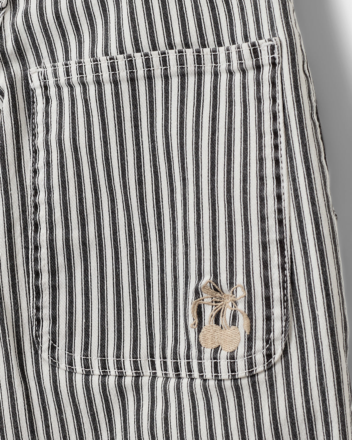 Sofie Schnoor YOUNG SIENNASY TROUSERS Trousers 1017 Black striped