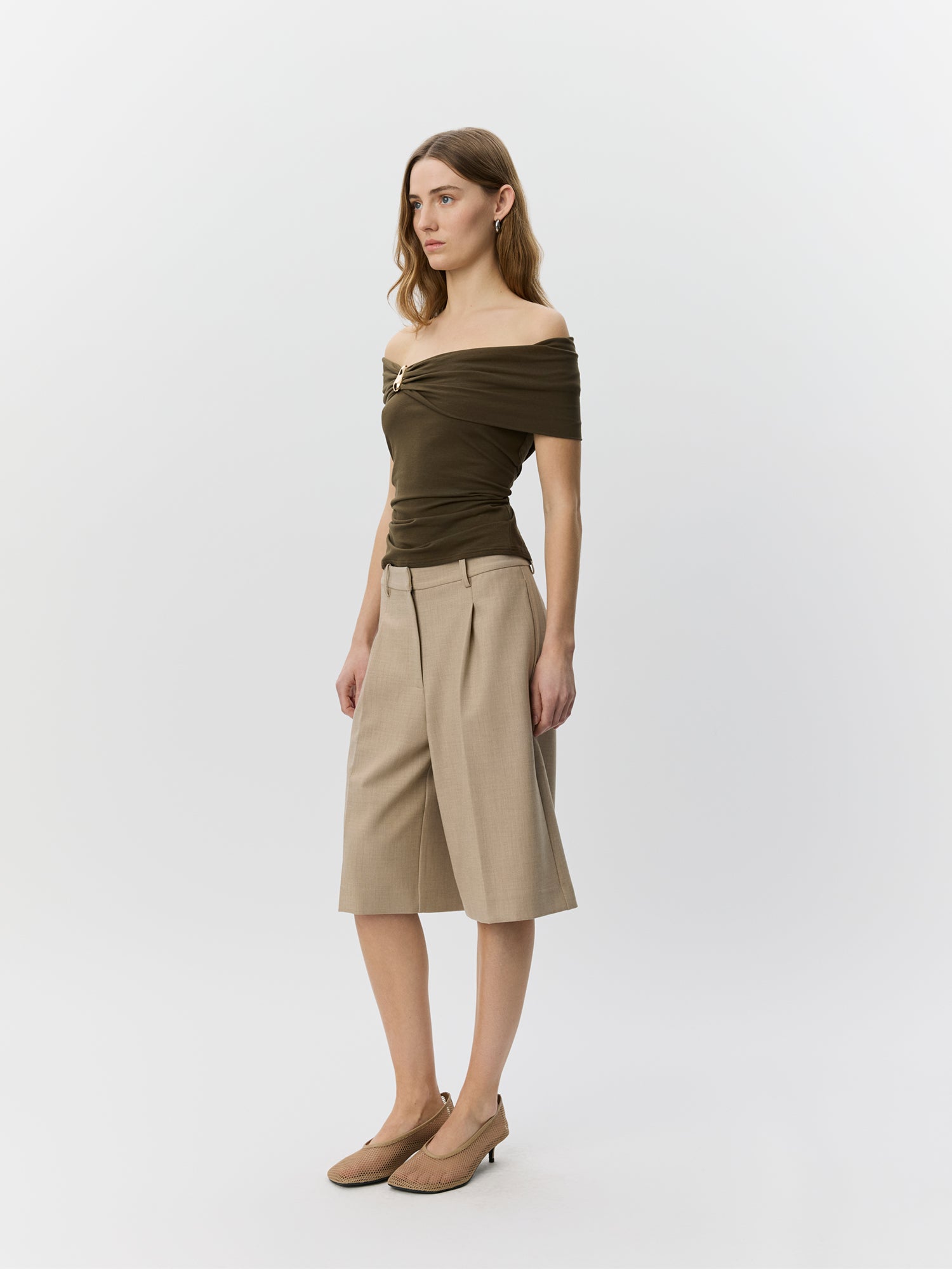 SINKASW OFF SHOULDER JERSEY TOP Top - 3097 Olive Brown | Sofie Schnoor