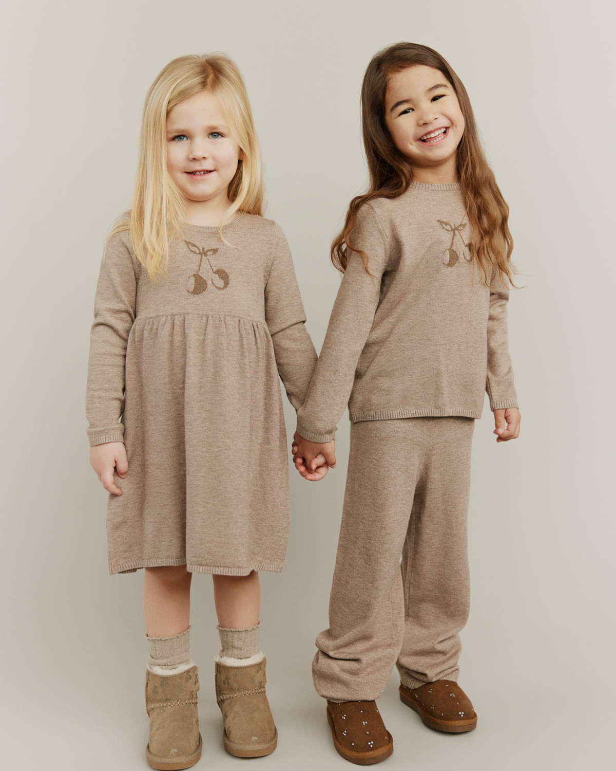 Sofie Schnoor KIDS URSASK STRIK Strik 7071 Brown melange