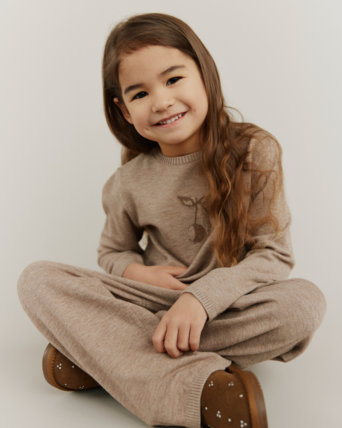 Sofie Schnoor KIDS URSASK STRIK Strik 7071 Brown melange